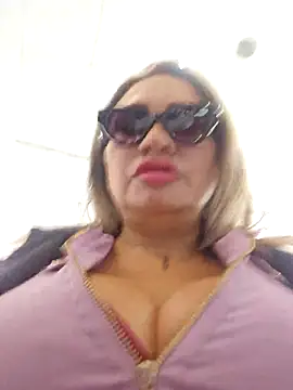 Afroditecash online show from March 10, 2026, 3:17 pm