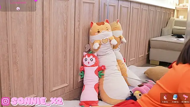 Sonnie  online show from December 27, 2024, 2:43 pm