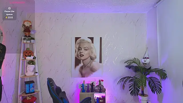 SALOOMEE   online show from April 10, 2026, 11:15 am