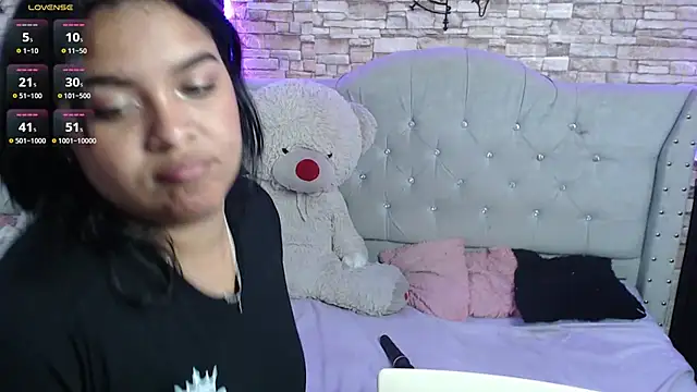 Snapshot of sia_cavad chatting on January 6, 2025, 4:13 pm sia cavad online show from January 6, 2025, 4:13 pm