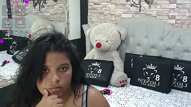 Snapshot of sia_cavad chatting on February 22, 2025, 12:29 pm sia cavad online show from February 22, 2025, 12:29 pm