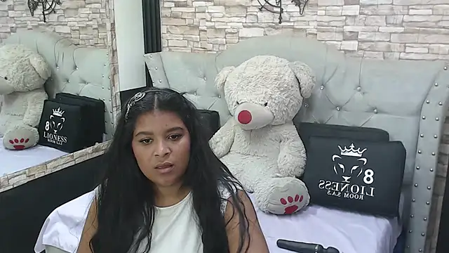 Snapshot of sia_cavad chatting on February 28, 2025, 4:42 pm sia cavad online show from February 28, 2025, 4:42 pm