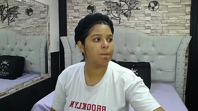 Snapshot of sia_cavad chatting on September 9, 2025, 12:37 pm sia cavad online show from September 9, 2025, 12:37 pm