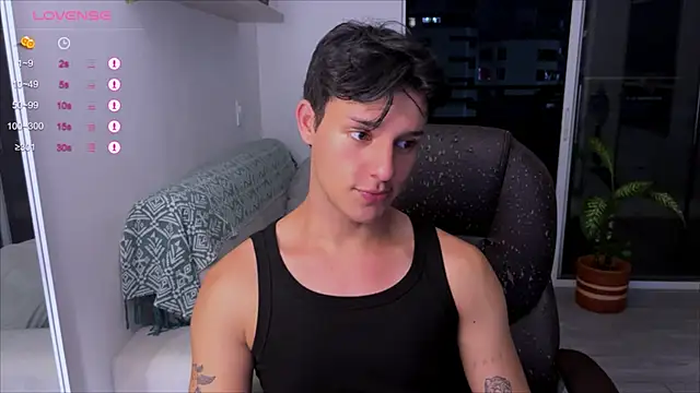 Snapshot of Alexxblue chatting on February 28, 2025, 4:21 am Alexxblue online show from February 28, 2025, 4:21 am