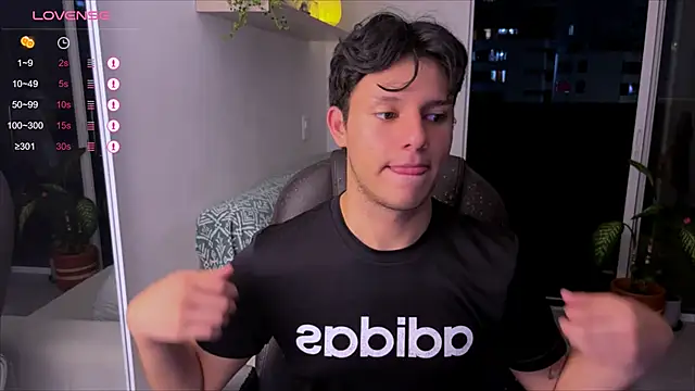 Snapshot of Alexxblue chatting on March 4, 2025, 3:11 am Alexxblue online show from March 4, 2025, 3:11 am