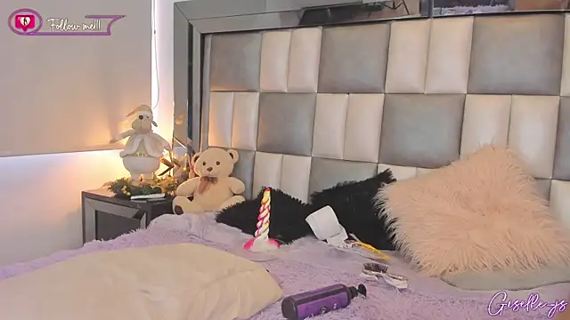 Snapshot of giselle_js chatting on December 5, 2024, 9:39 pm giselle js online show from December 5, 2024, 9:39 pm