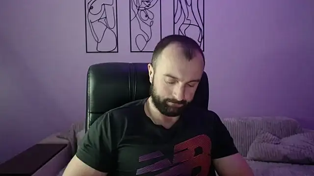 brindlefly6969 online show from December 18, 2025, 11:38 am