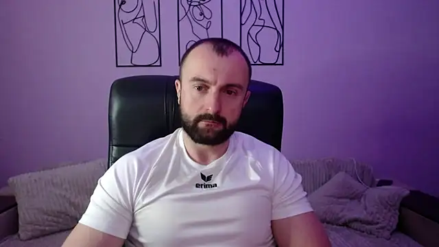 brindlefly6969 online show from April 7, 2026, 10:48 am