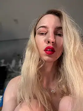 Snapshot of Adelina0001 chatting on February 19, 2025, 2:12 am Adelina0001 online show from February 19, 2025, 2:12 am