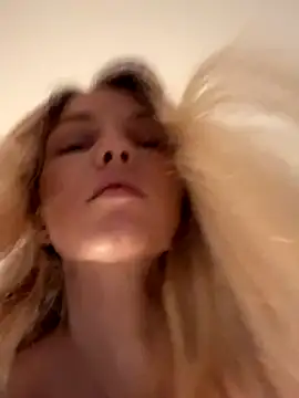 Adelina0001 online show from November 26, 2025, 2:45 am