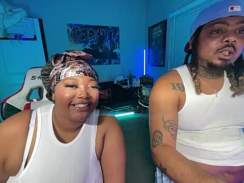 4EVAGLACIERS online show from April 18, 2026, 5:22 am