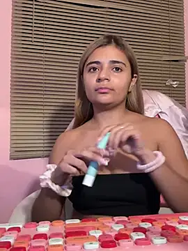 pamell col online show from January 12, 2025, 1:32 am