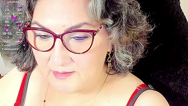 cataleya mom online show from November 28, 2025, 4:15 am