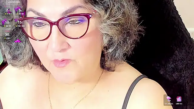 cataleya mom online show from December 1, 2025, 11:10 pm