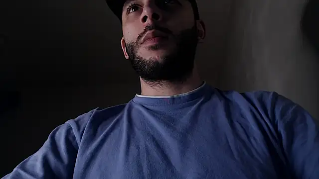 henryaxe online show from December 14, 2025, 6:34 pm