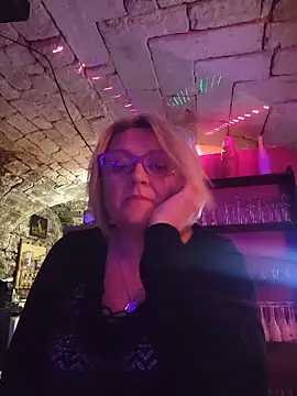 lady charlyne online show from June 12, 2026, 7:35 pm