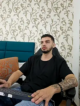 Snapshot of Michael_magno chatting on February 26, 2026, 9:58 pm Michael magno online show from February 26, 2026, 9:58 pm