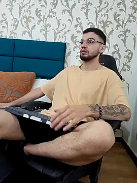 Snapshot of Michael_magno chatting on March 11, 2026, 10:21 am Michael magno online show from March 11, 2026, 10:21 am