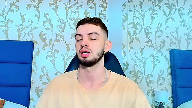 Snapshot of Michael_magno chatting on April 11, 2026, 8:46 pm Michael magno online show from April 11, 2026, 8:46 pm