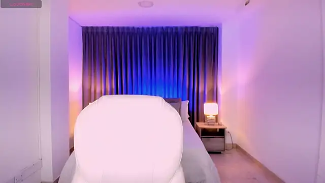 Snapshot of Rebeka_spencer chatting on January 17, 2025, 3:23 am Rebeka spencer online show from January 17, 2025, 3:23 am