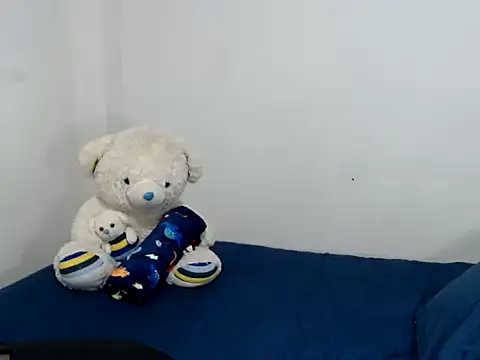 Snapshot of Chantal_hott chatting on January 11, 2025, 2:30 am Chantal hott online show from January 11, 2025, 2:30 am