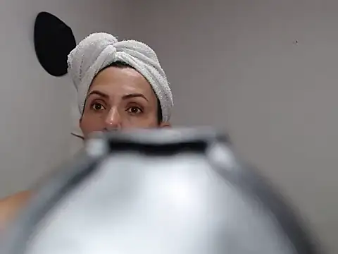 Snapshot of Chantal_hott chatting on January 20, 2025, 9:11 pm Chantal hott online show from January 20, 2025, 9:11 pm