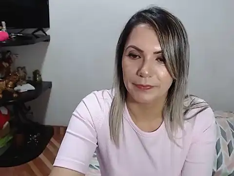 Snapshot of Chantal_hott chatting on February 15, 2025, 7:50 pm Chantal hott online show from February 15, 2025, 7:50 pm