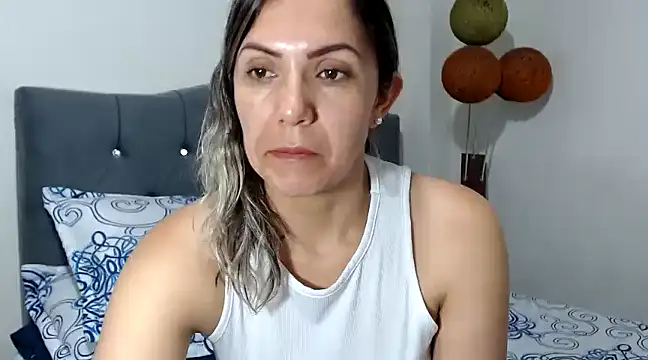 Snapshot of Chantal_hott chatting on March 8, 2025, 1:39 am Chantal hott online show from March 8, 2025, 1:39 am