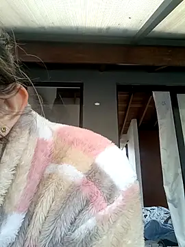 Snapshot of Chantal_hott chatting on October 28, 2025, 4:42 pm Chantal hott online show from October 28, 2025, 4:42 pm