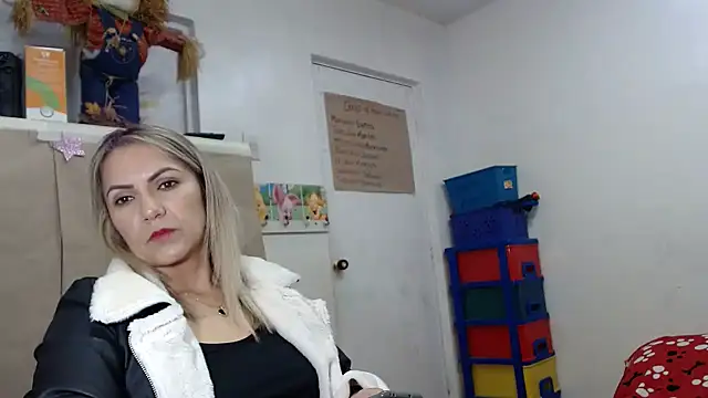 Snapshot of Chantal_hott chatting on January 12, 2026, 6:57 pm Chantal hott online show from January 12, 2026, 6:57 pm