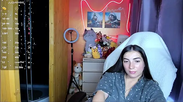 Snapshot of Fiery_Brunette_ chatting on September 27, 2025, 9:36 am Fiery Brunette online show from September 27, 2025, 9:36 am