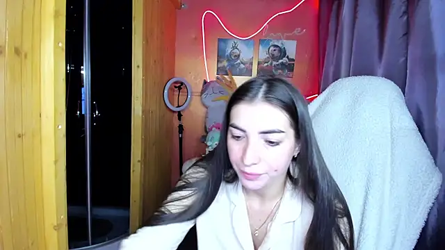 Snapshot of Fiery_Brunette_ chatting on April 28, 2026, 7:13 am Fiery Brunette online show from April 28, 2026, 7:13 am