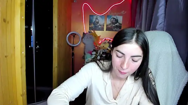 Snapshot of Fiery_Brunette_ chatting on May 17, 2026, 7:17 am Fiery Brunette online show from May 17, 2026, 7:17 am