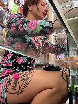 Paula382023 online show from October 15, 2025, 5:35 pm