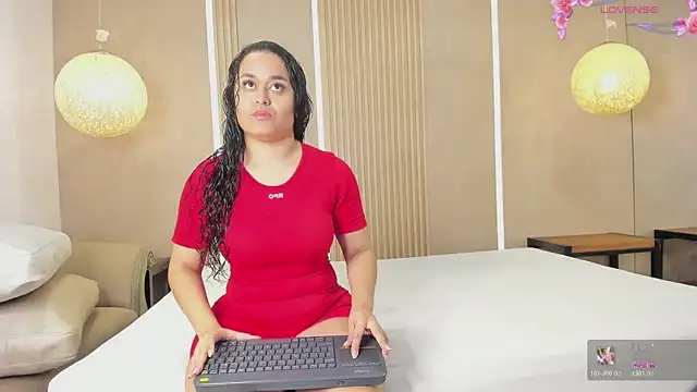 Snapshot of sabrina_shark_ chatting on February 23, 2026, 2:31 am sabrina shark online show from February 23, 2026, 2:31 am