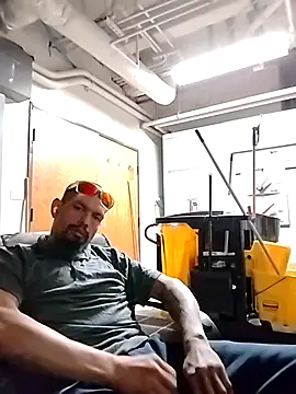 Snapshot of playtyme420691 chatting on March 18, 2025, 2:04 pm playtyme420691 online show from March 18, 2025, 2:04 pm