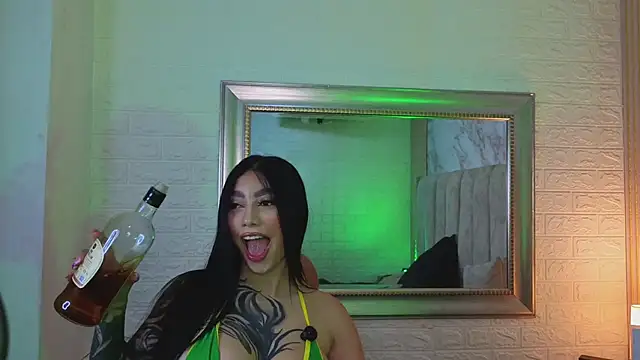 catalina  23 online show from March 18, 2026, 9:29 pm