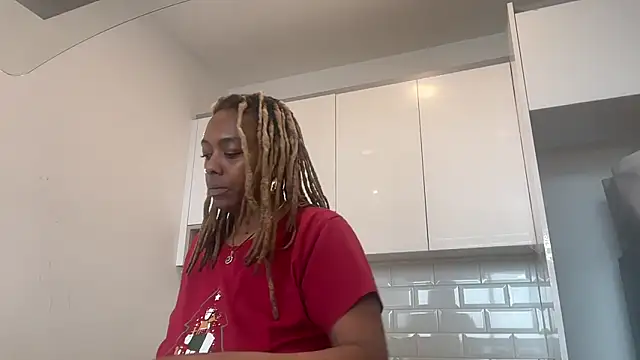 ChocolateCakeQueen online show from January 25, 2025, 8:21 pm