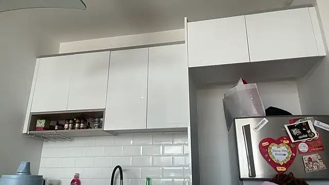 ChocolateCakeQueen online show from January 26, 2025, 4:09 pm