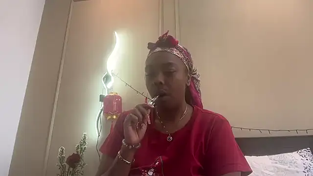 ChocolateCakeQueen online show from February 18, 2025, 3:10 pm