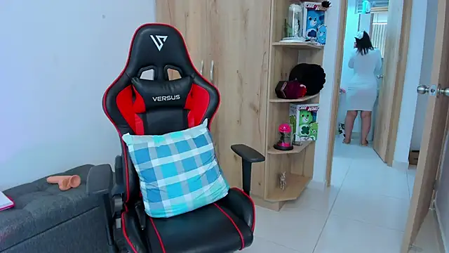  amanda seyfried19 online show from September 23, 2025, 5:49 pm