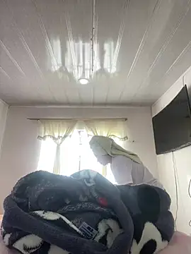 hannahb-e online show from February 25, 2026, 1:10 pm