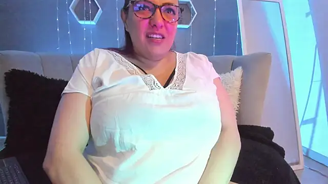 Sammy owens  online show from March 6, 2025, 12:30 pm