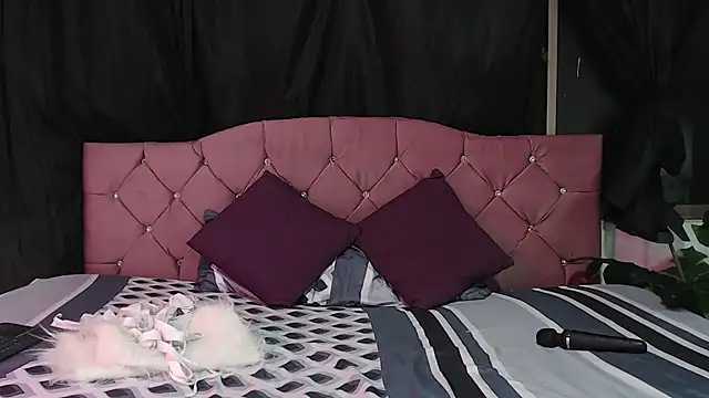 Snapshot of Cataleya_divine chatting on October 15, 2025, 11:10 am Cataleya divine online show from October 15, 2025, 11:10 am