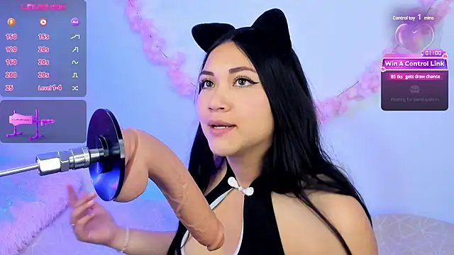 pauline golden1 online show from January 30, 2025, 3:44 am