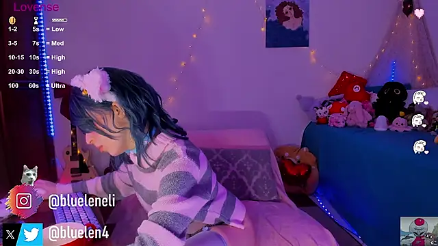 Snapshot of bluelen chatting on February 21, 2025, 3:10 pm bluelen online show from February 21, 2025, 3:10 pm