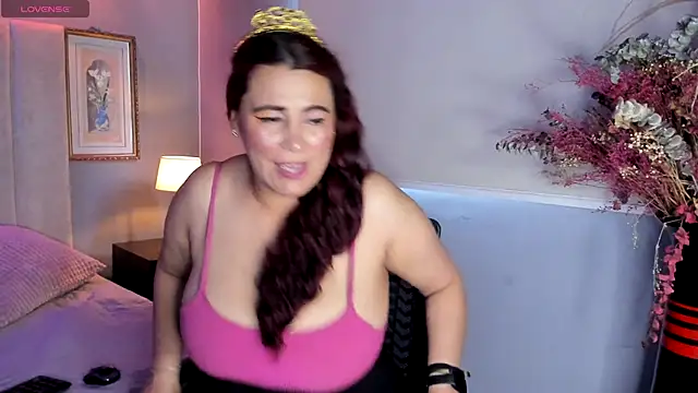 MarthinaBaker online show from November 13, 2025, 12:15 pm