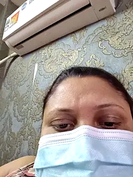 Snapshot of kunjan789 chatting on January 17, 2026, 6:00 pm kunjan789 online show from January 17, 2026, 6:00 pm