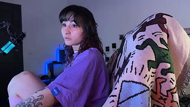 deadlysweet online show from May 19, 2026, 11:44 pm