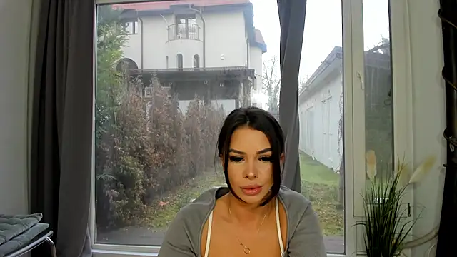 Snapshot of Selena_Reeves chatting on January 12, 2025, 9:51 am Selena Reeves online show from January 12, 2025, 9:51 am